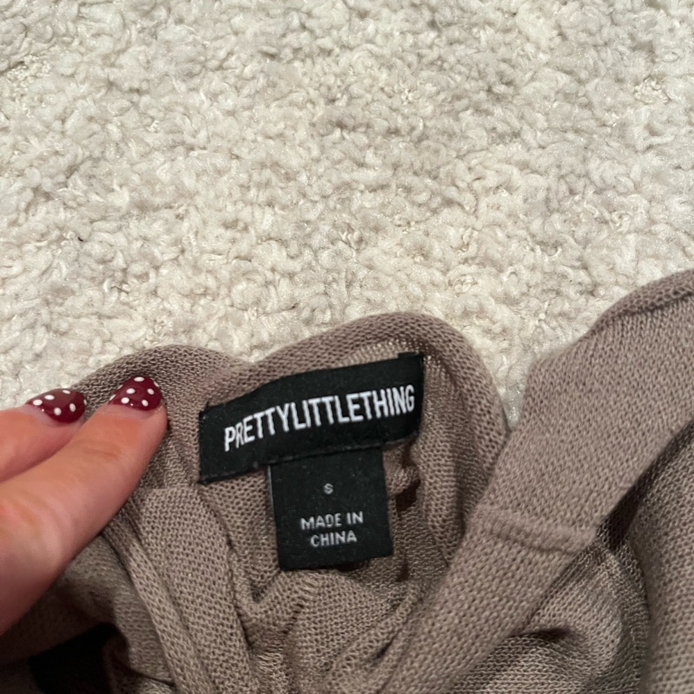 PrettyLittleThing Ribbed Knit Top - Picture 2 of 6